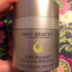 SOLD! Juice Beauty Anti Wrinkle Moisturizer